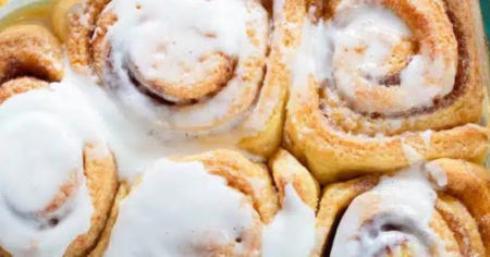 Tiktok Cinnamon Roll (1)