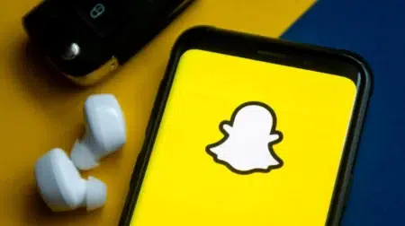 How to know if someone blocked you on Snapchat