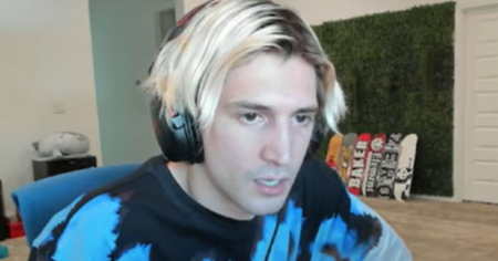 xQc Surprised by Gambling Ad on Twitch