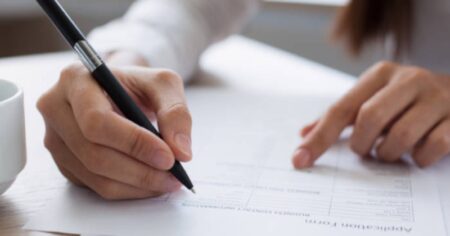 The Alliance of SCCG Management and Yepp Applicant Signing a Form